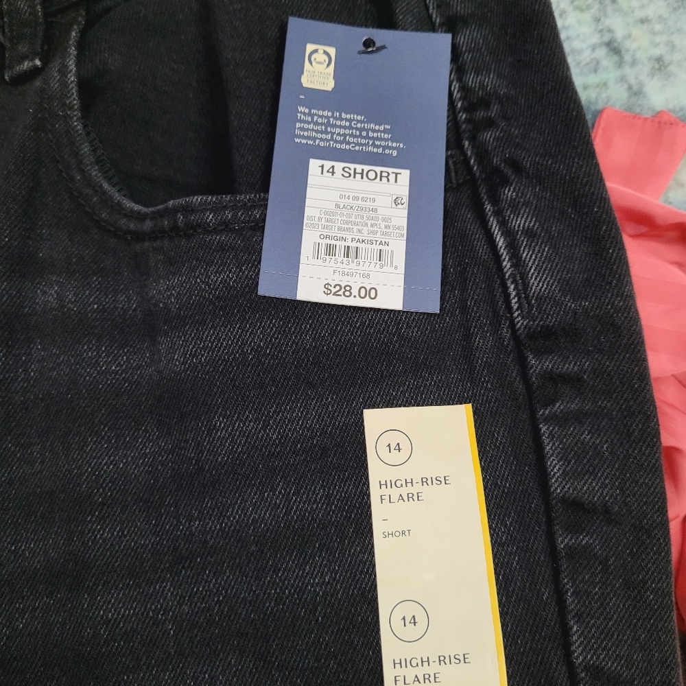 Universal Thread Black High Rise Stretch Wide Leg Flare Jeans Size 14 Short - Picture 4 of 6